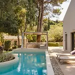 Marina Vila *