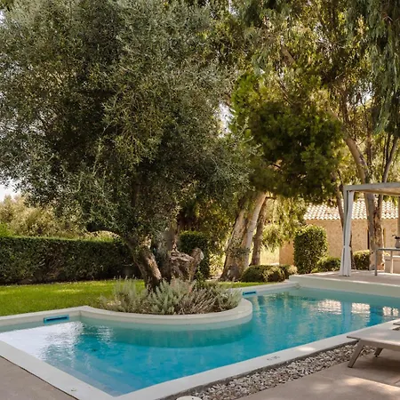 Marina By Vintage Travel * スパルティア